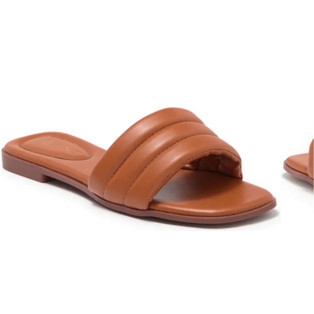 Sandals - Picture 2 of 3